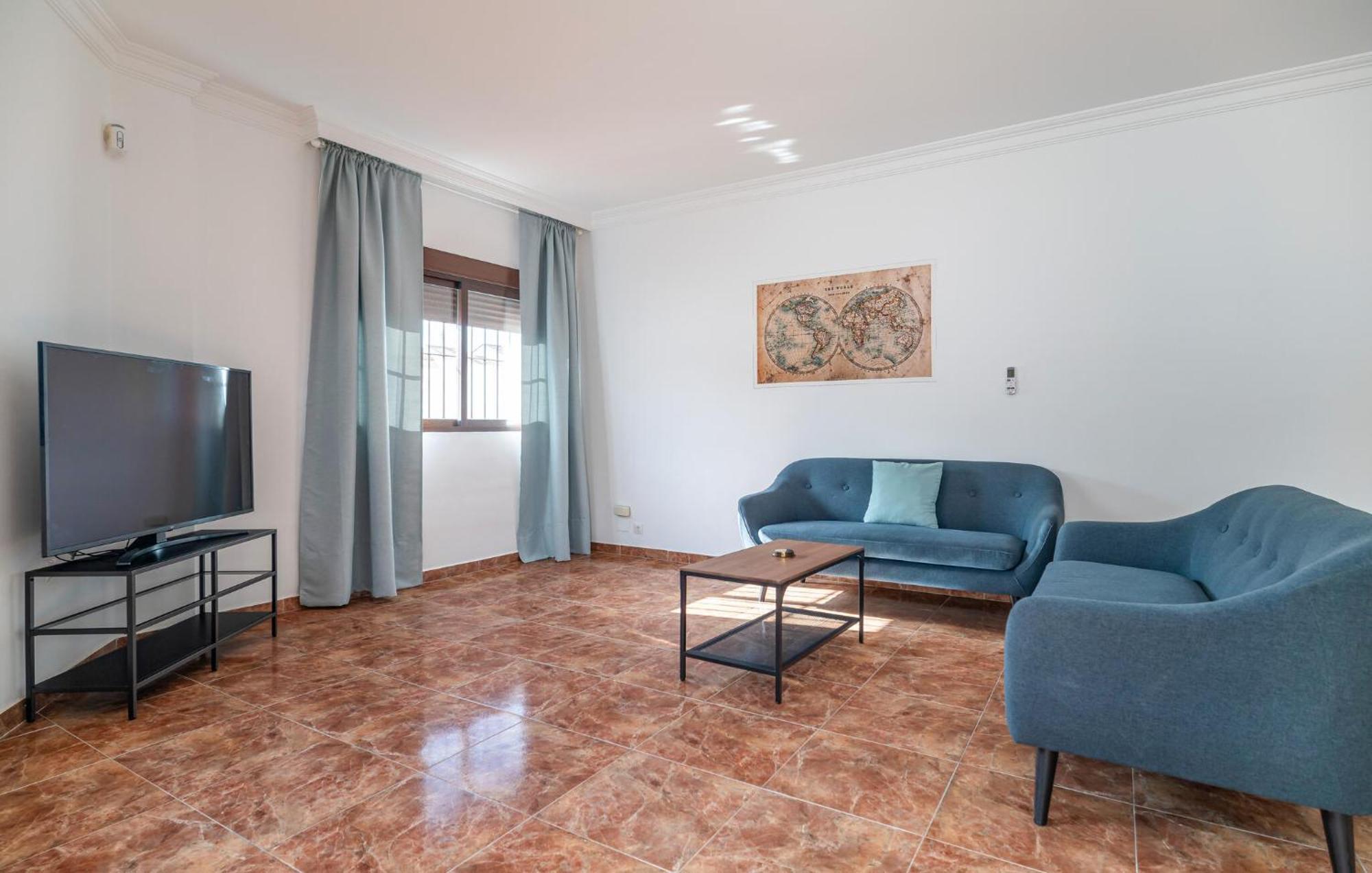 Lovely Home In Benalmadena With Kitchen Exterior foto